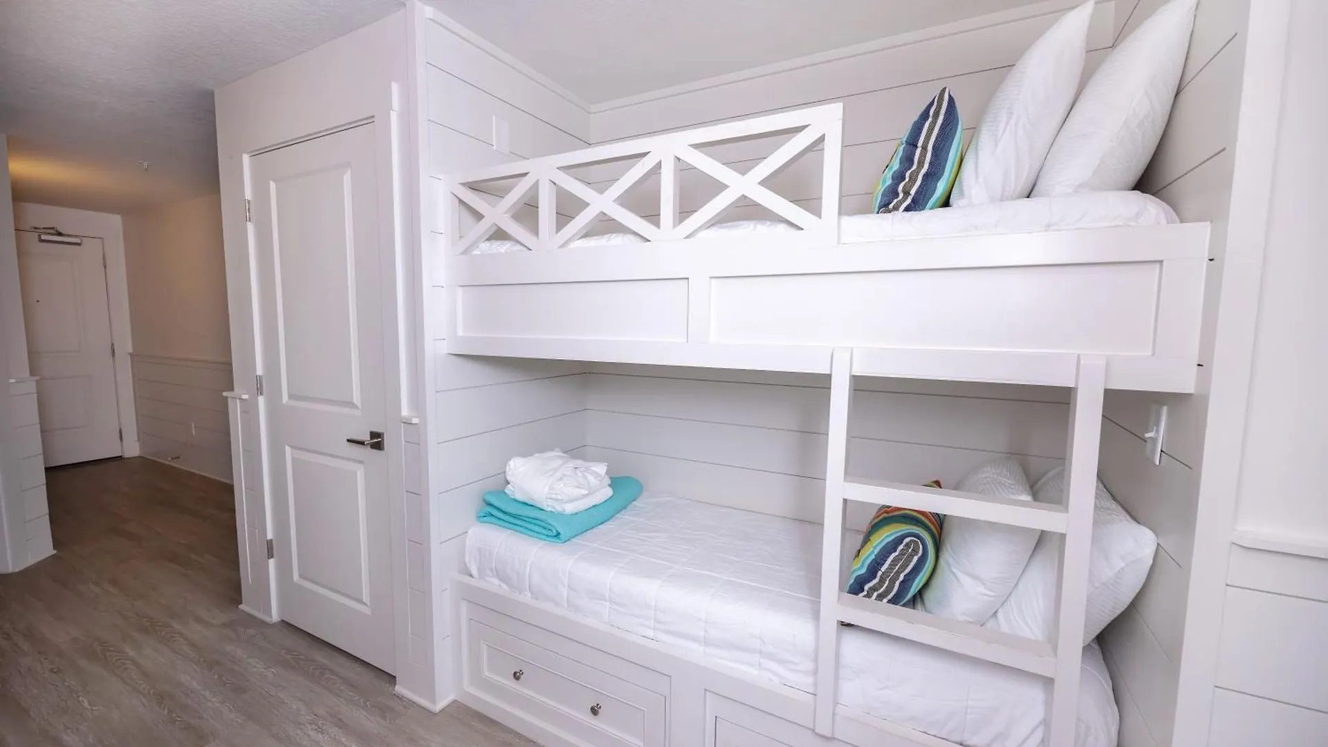 Calypso Tower 3 Aparthotel Panama City Beach 0*,  United States