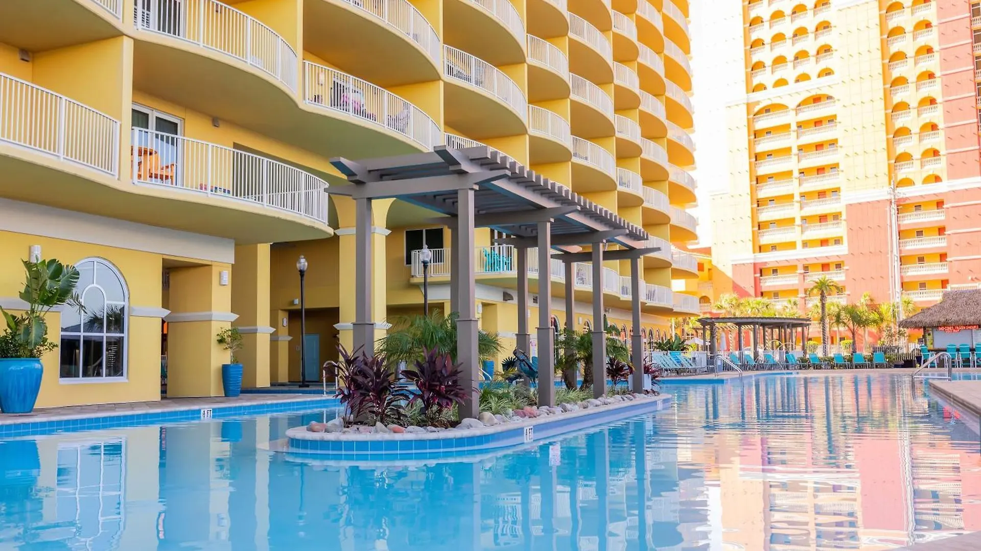 Calypso Tower 3 Aparthotel Panama City Beach